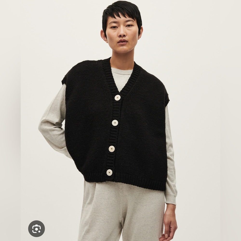 ☀️ISO☀️ Babaa no75 vest DATIL OR BLACK